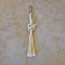 Load image into Gallery viewer, Macrame Crystal Key Rings - jodie.freeyourself